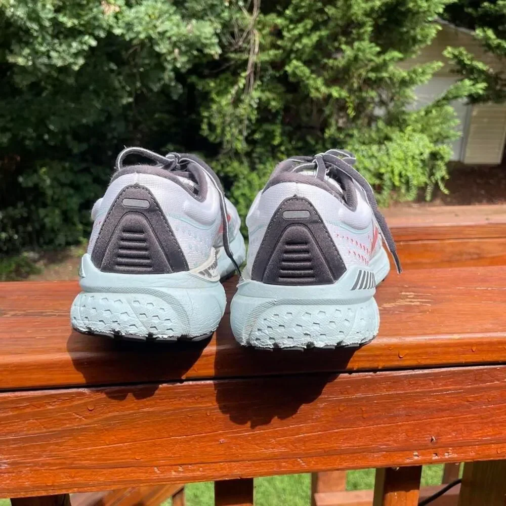 Brooks Adrenaline 21 Women's 9.5 White Running Shoes